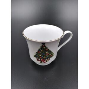 SeaGull Fine China Gold Rimmed White 3" Christmas Tree Tea / Coffee Cup